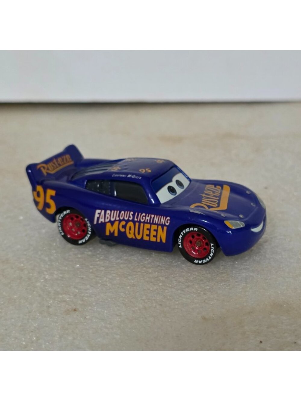 Mattel Disney Pixar Cars Fabulous Lightning McQueen #95 Rust-eze diecast Blue